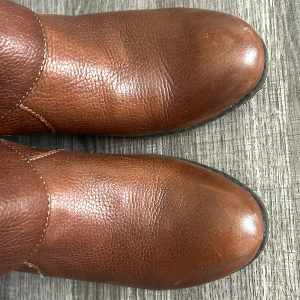 B.O.C Born Concept Traipse Brown Leather Booties‎ Cuffed Double Buckle 7/38